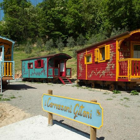 Agriturismo La Rovere - I Carrozzoni Gitani Коссано-Бельбо Экстерьер фото