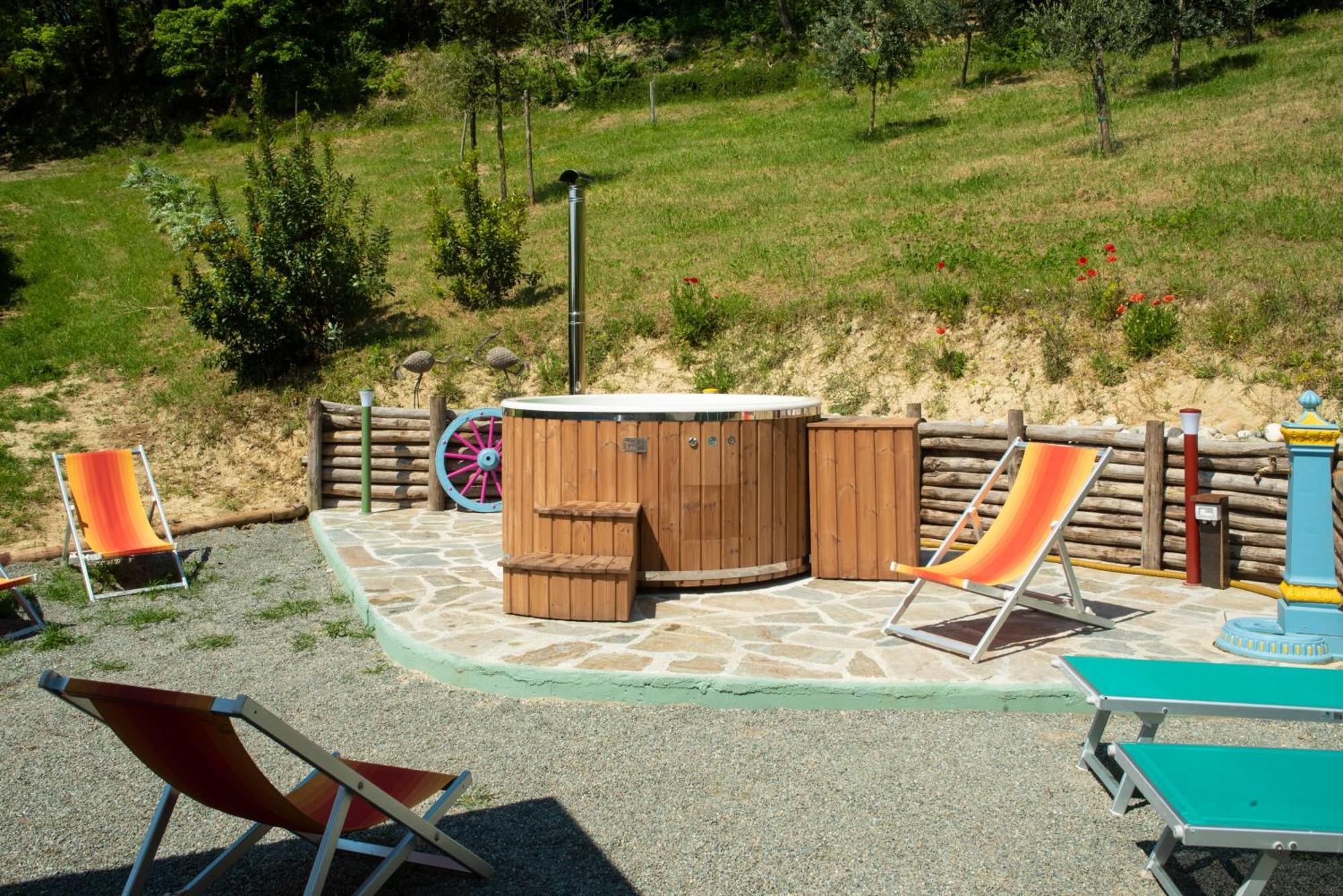 Agriturismo La Rovere - I Carrozzoni Gitani Коссано-Бельбо Экстерьер фото