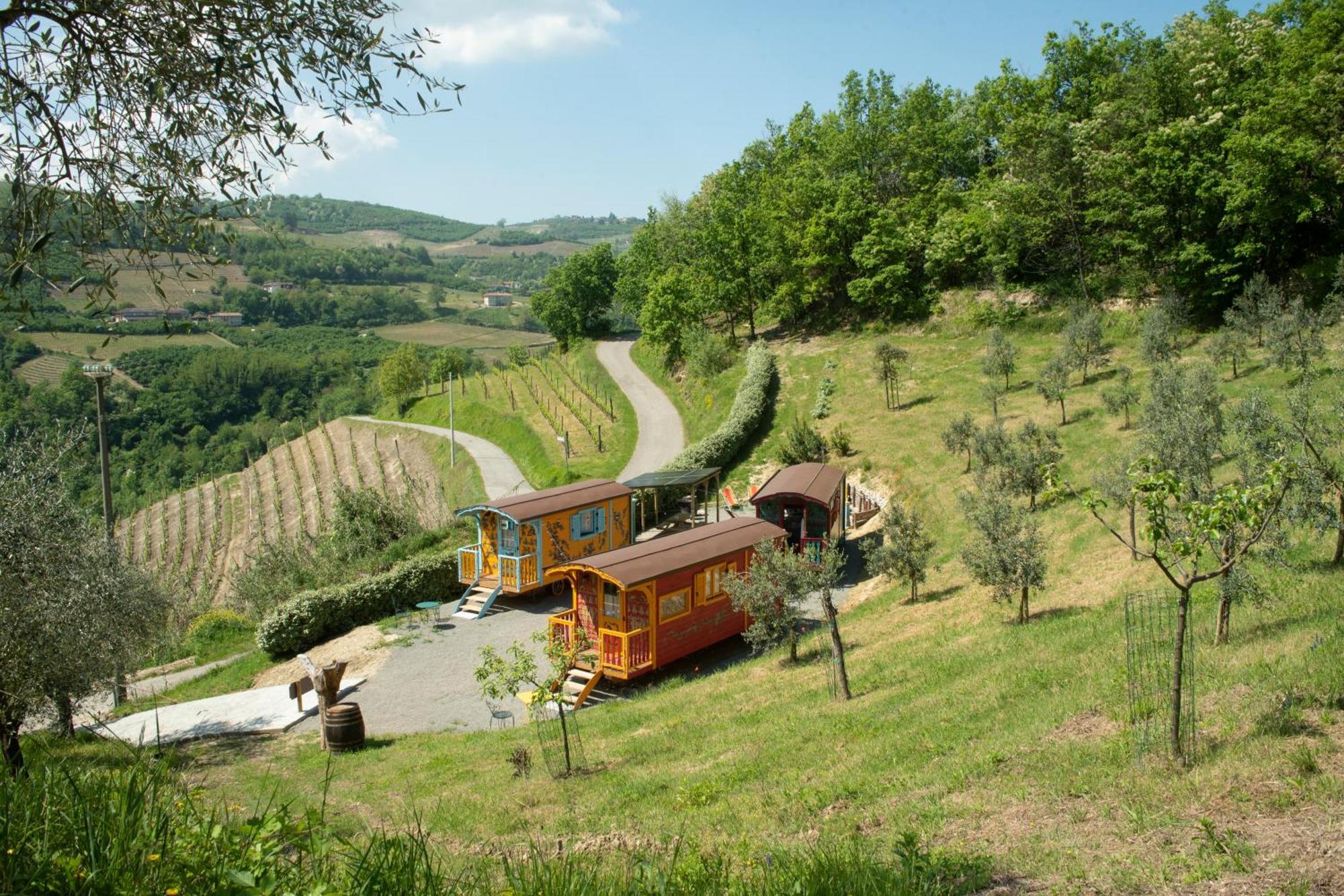 Agriturismo La Rovere - I Carrozzoni Gitani Коссано-Бельбо Экстерьер фото